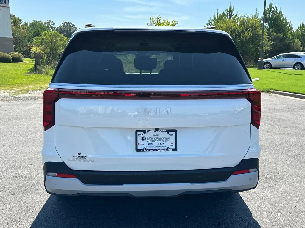 New 2027 White Kia EX image 6