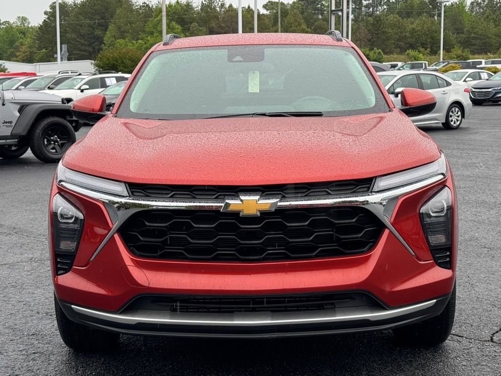 2024 Chevrolet Trax LT - Photo 8