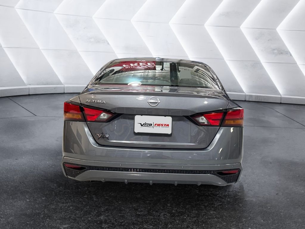 Used 2025 Gray Nissan 2.5 S image 5