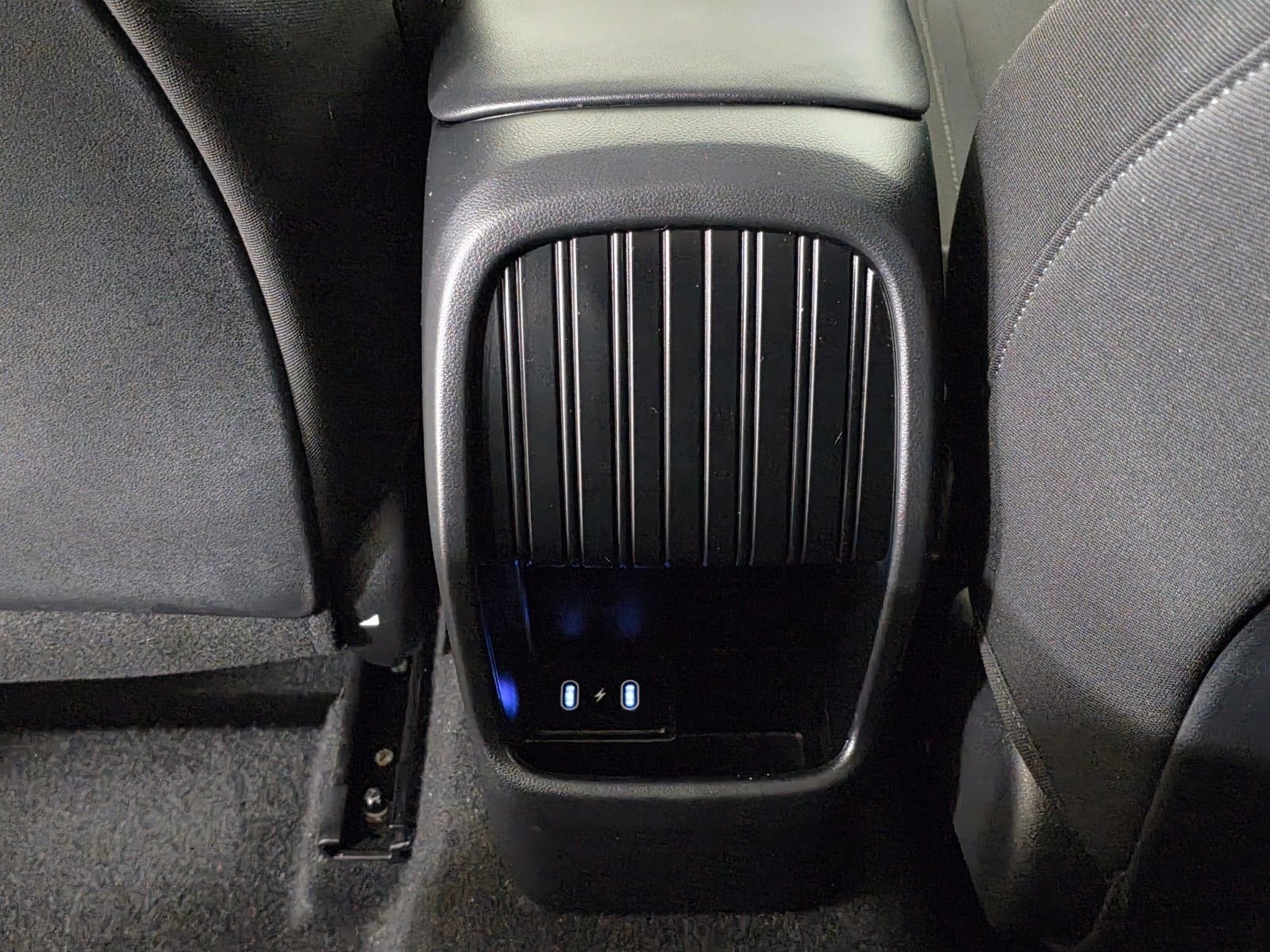 Used 2024 Denim Blue Pearl Hyundai SE image 16