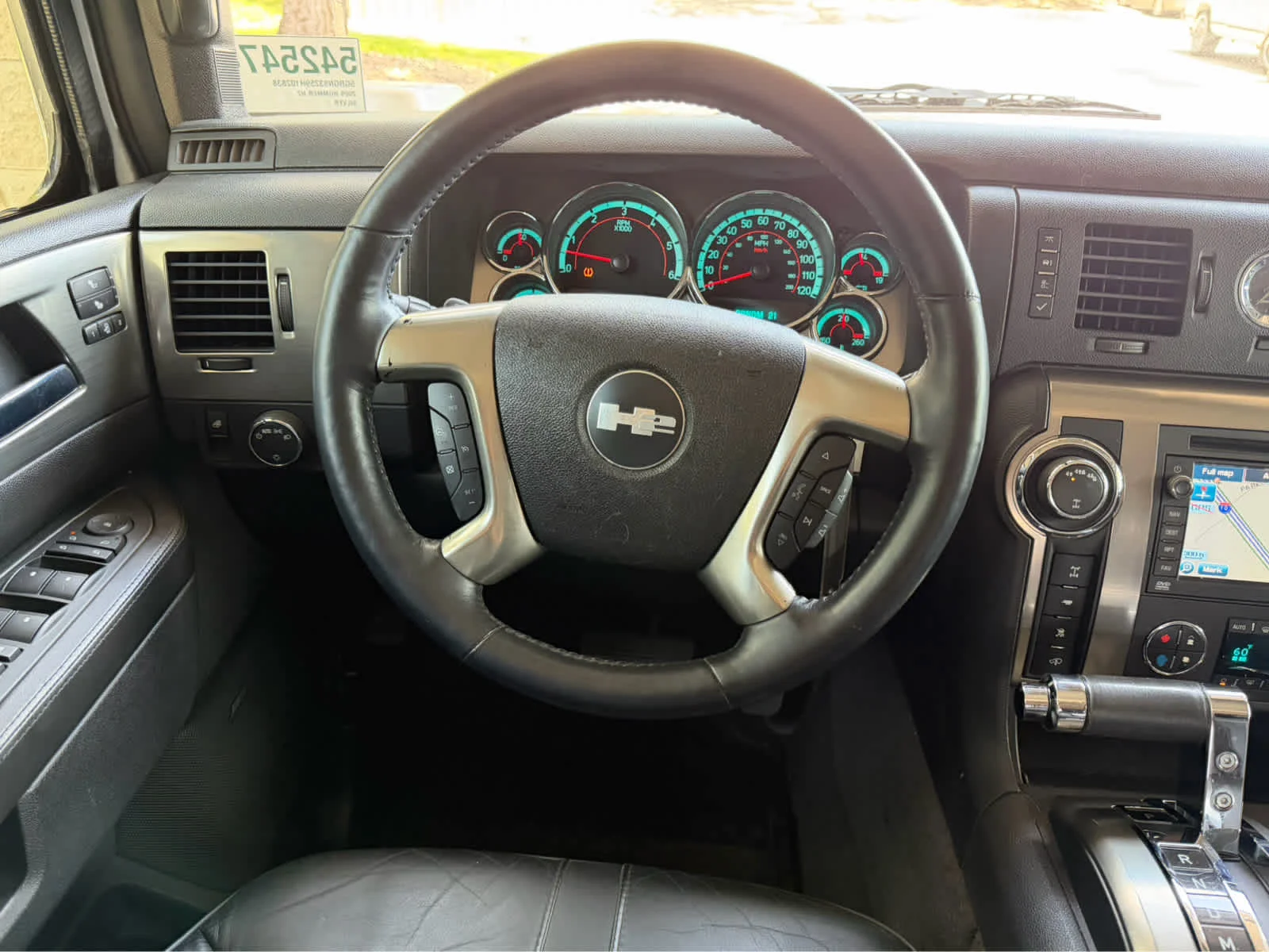 Used 2009 Silver Ice Metallic HUMMER SUV Luxury image 16