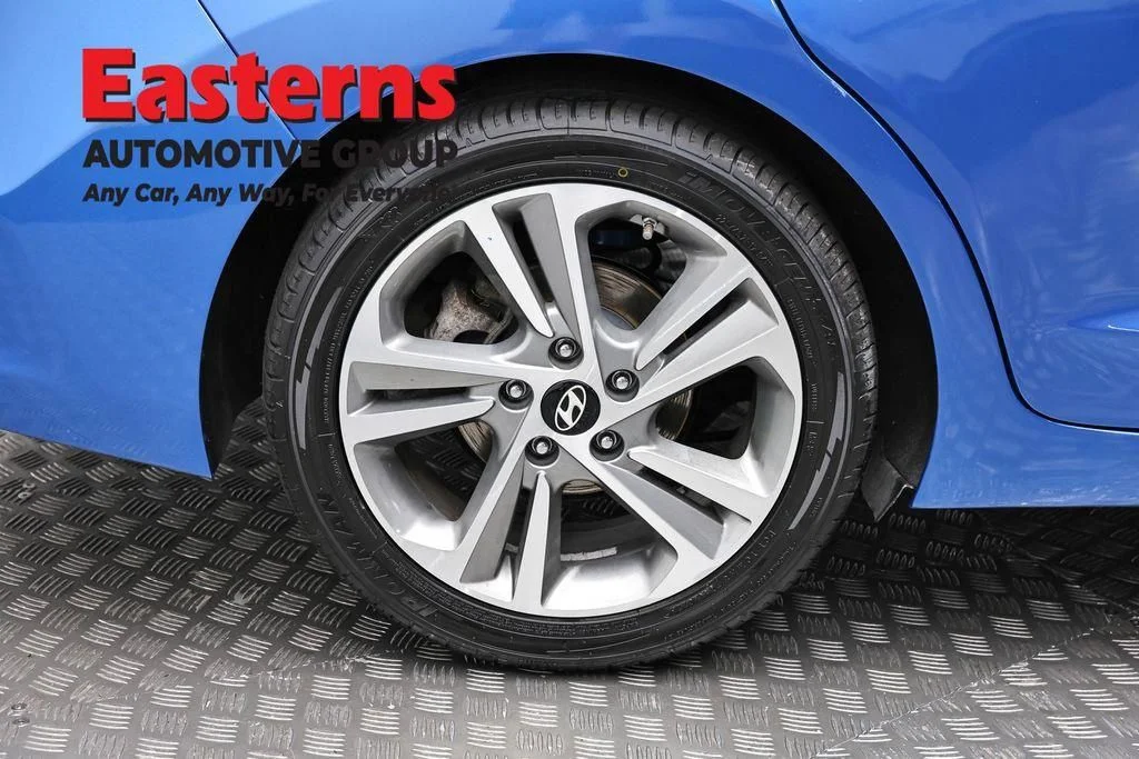 Used 2017 Blue Hyundai Limited image 31