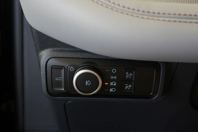 New 2026 Agate Black Metallic Ford Active image 22