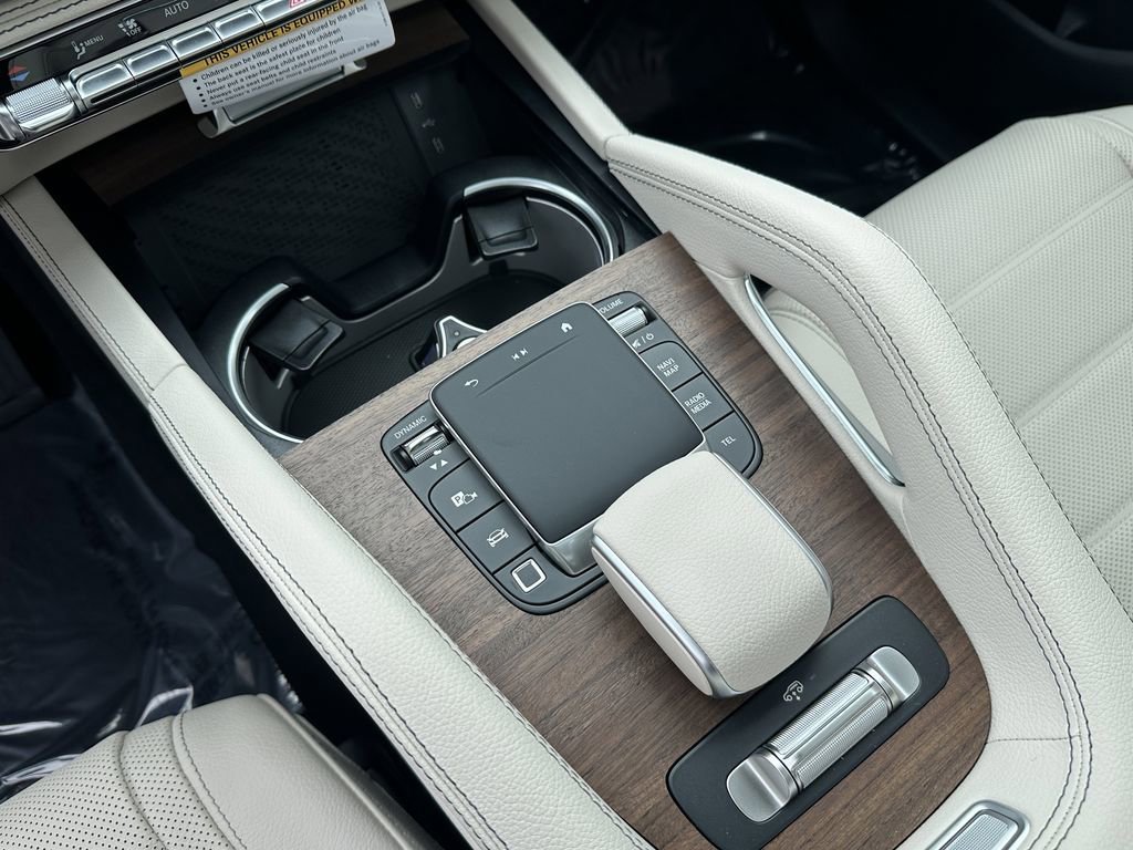 New 2026 Obsidian Black Metallic Mercedes-Benz GLE 580 image 33