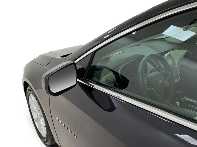 Used 2022 Gray Chevrolet LT image 10