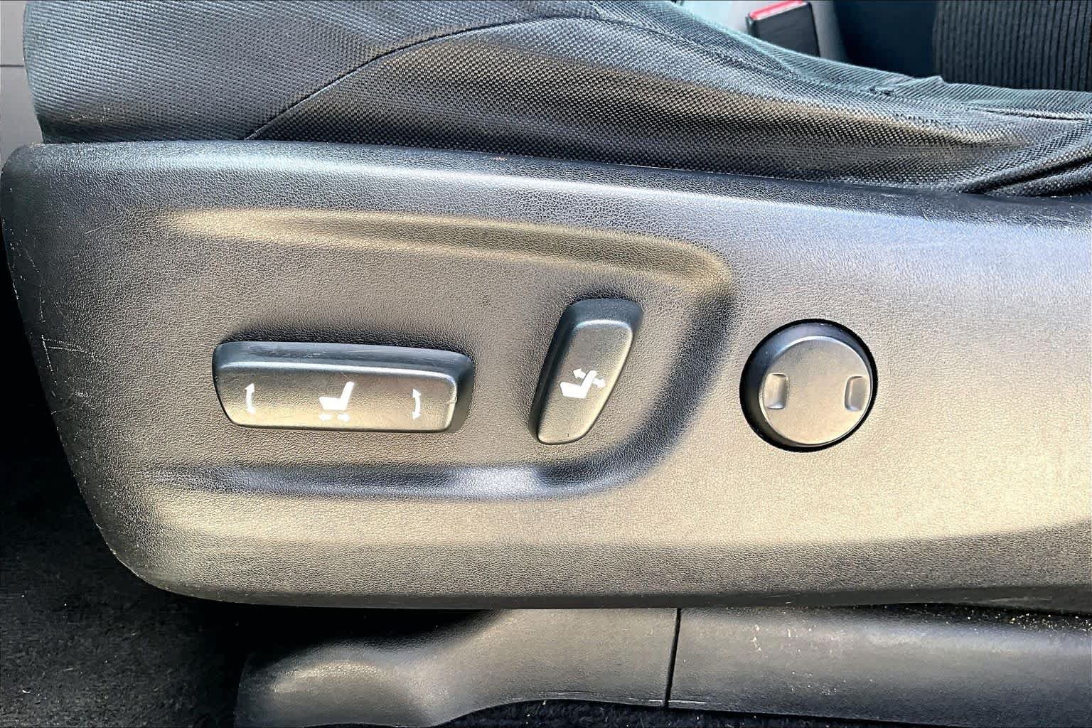 Used 2011 Black Toyota SR5 image 29