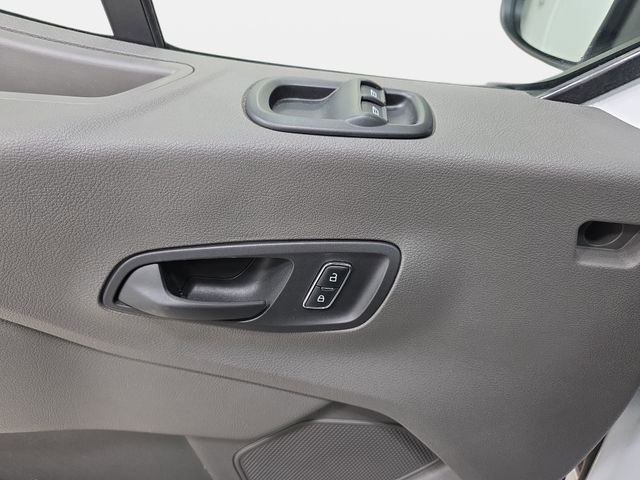 Used 2025 White Ford XLT image 28