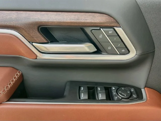2026 GMC Sierra 2500HD Denali Ultimate - Photo 13