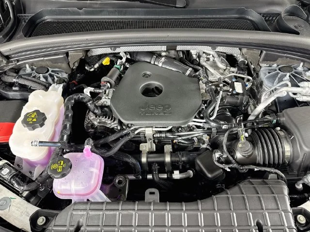 New 2027 Sting-Gray Clearcoat Jeep Altitude image 29