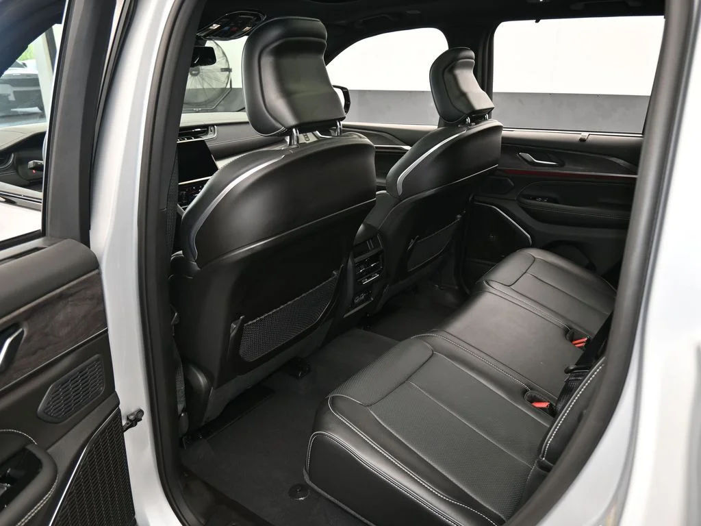 2024 Jeep Grand Cherokee Overland - Photo 41
