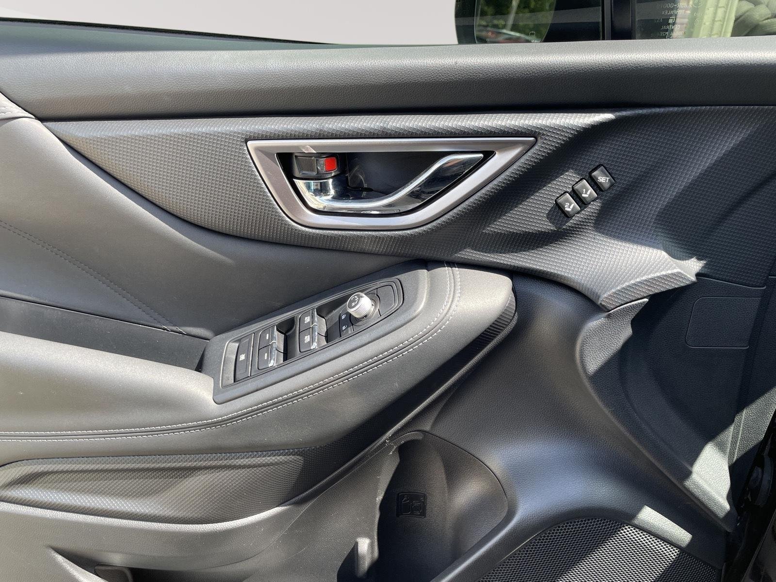 Used 2022 Crystal Black Silica Subaru Touring image 23
