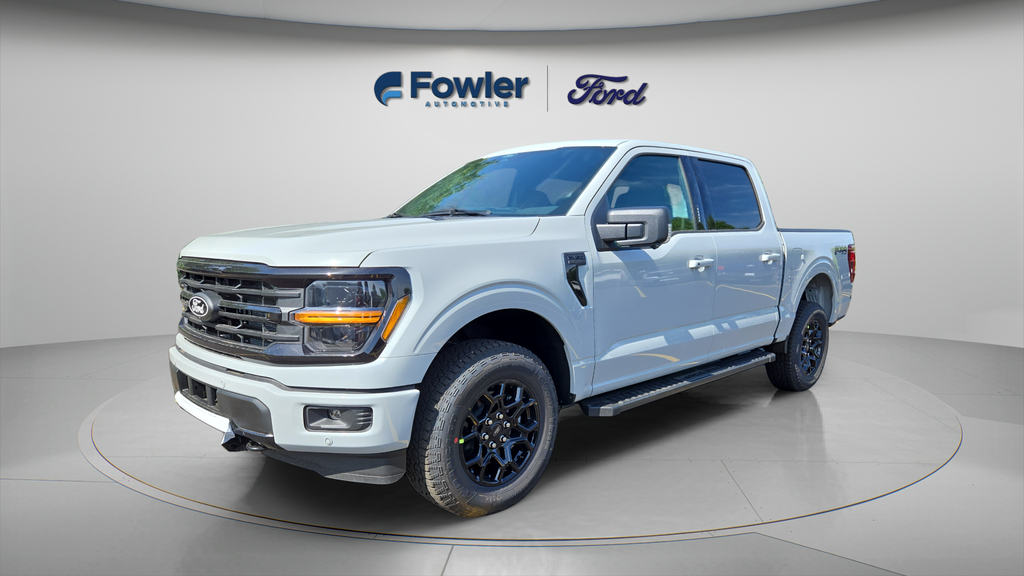 New 2026 Avalanche Ford XLT image 3