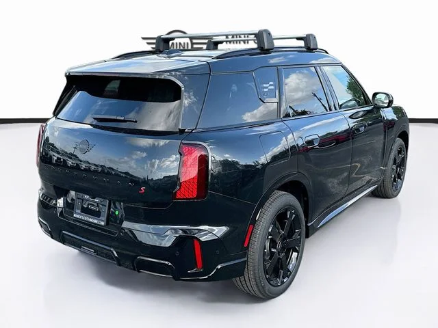New 2026 Black MINI Iconic image 6