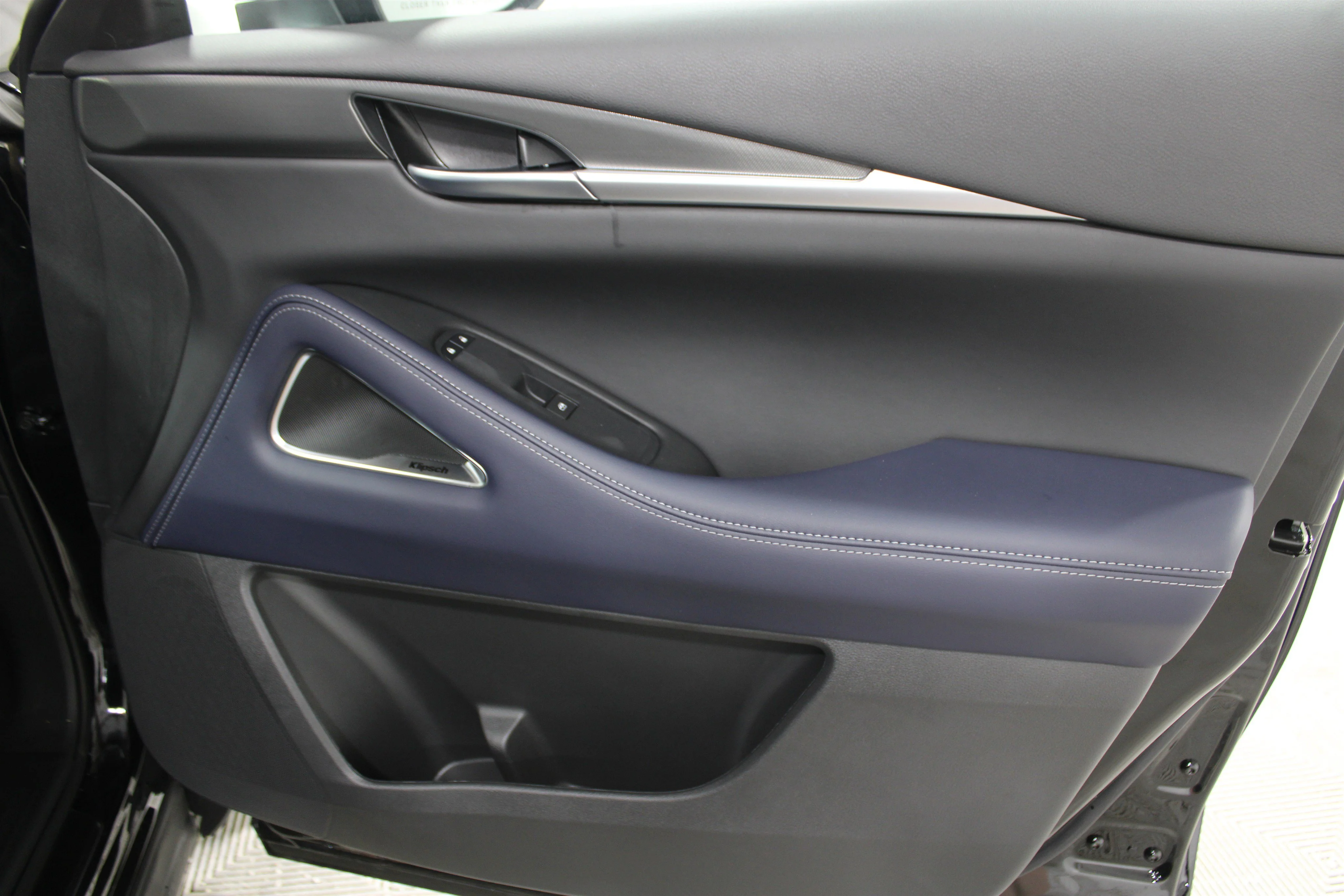New 2027 MINERAL BLACK INFINITI Sport AWD image 28