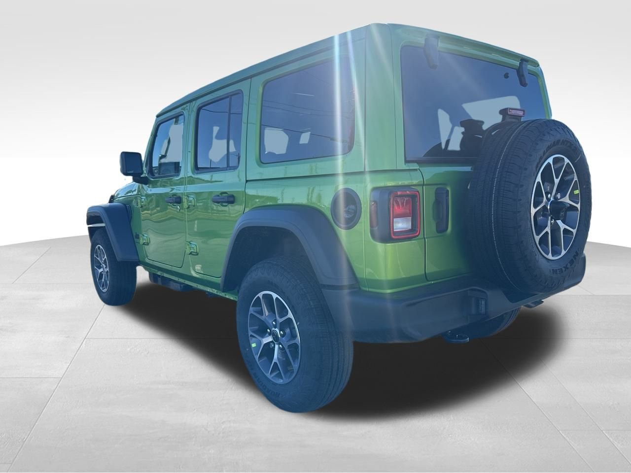 New 2026 Mojito Clearcoat Jeep Sport S image 3