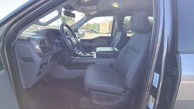 Used 2025 Gray Ford XLT image 33