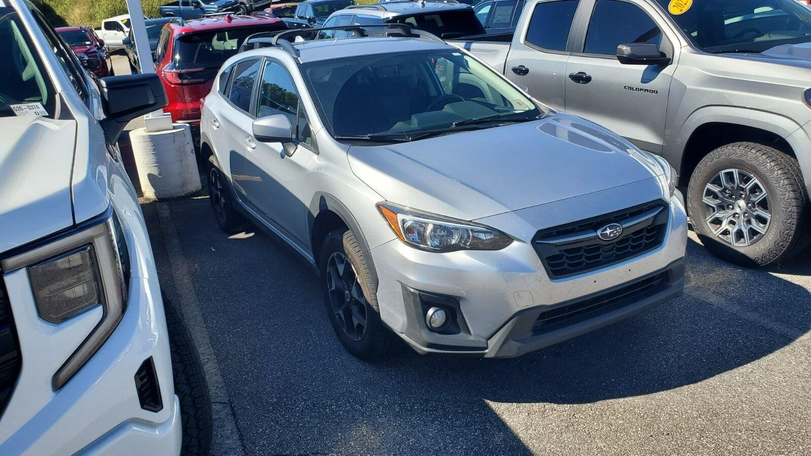 Used 2018 Ice Silver Metallic Subaru Premium image 2