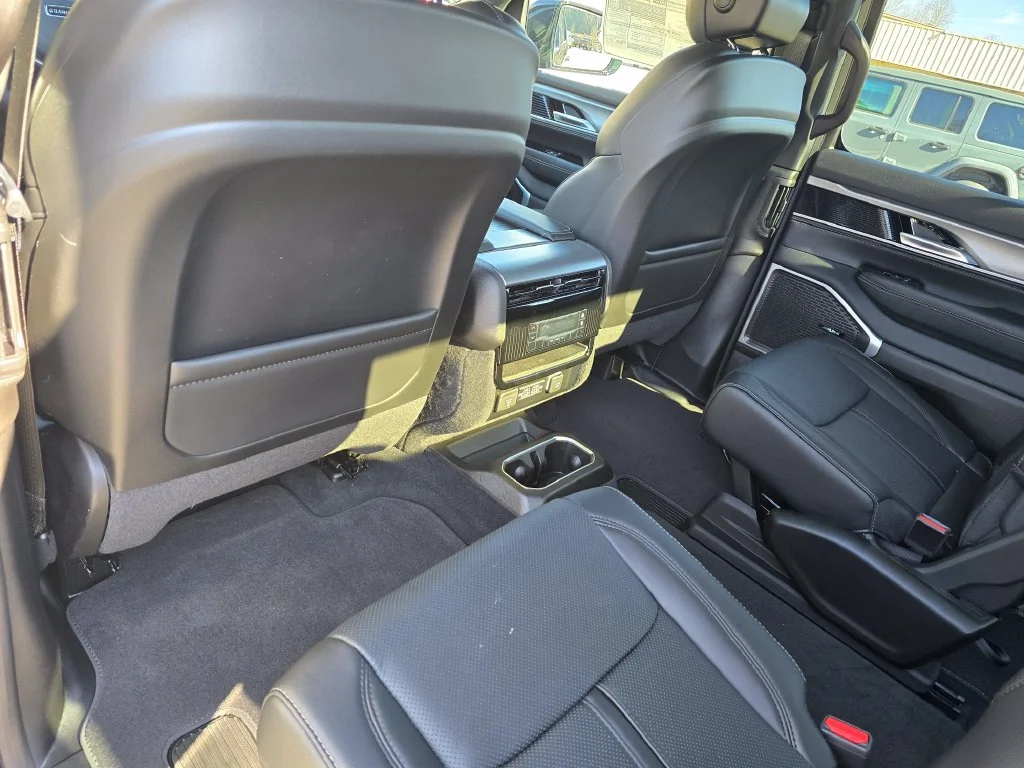New 2026 Black Jeep  image 27