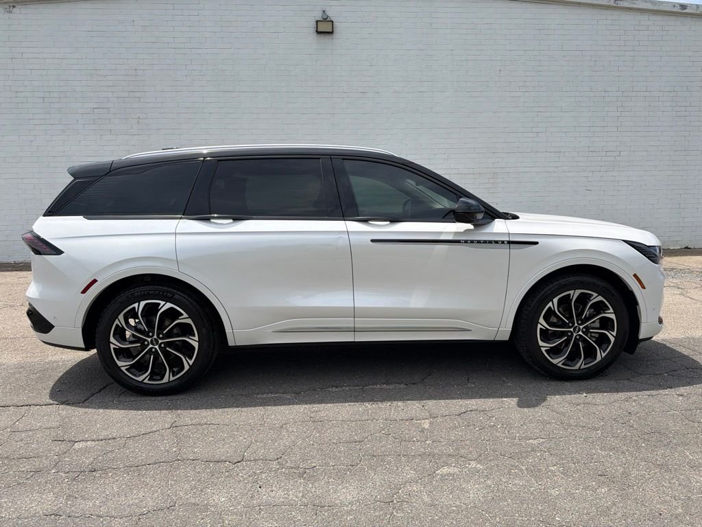 2024 Lincoln Nautilus Reserve AWD's photo