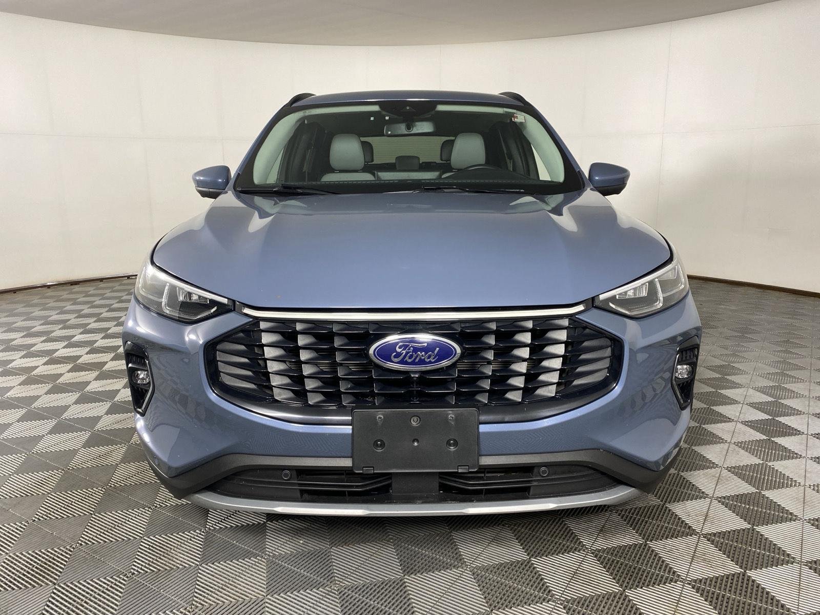Used 2023 Vapor Blue Ford Platinum image 5