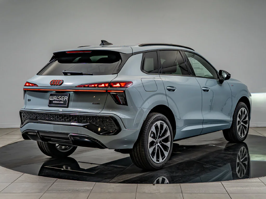 2026 Audi Q3 Base - Photo 5