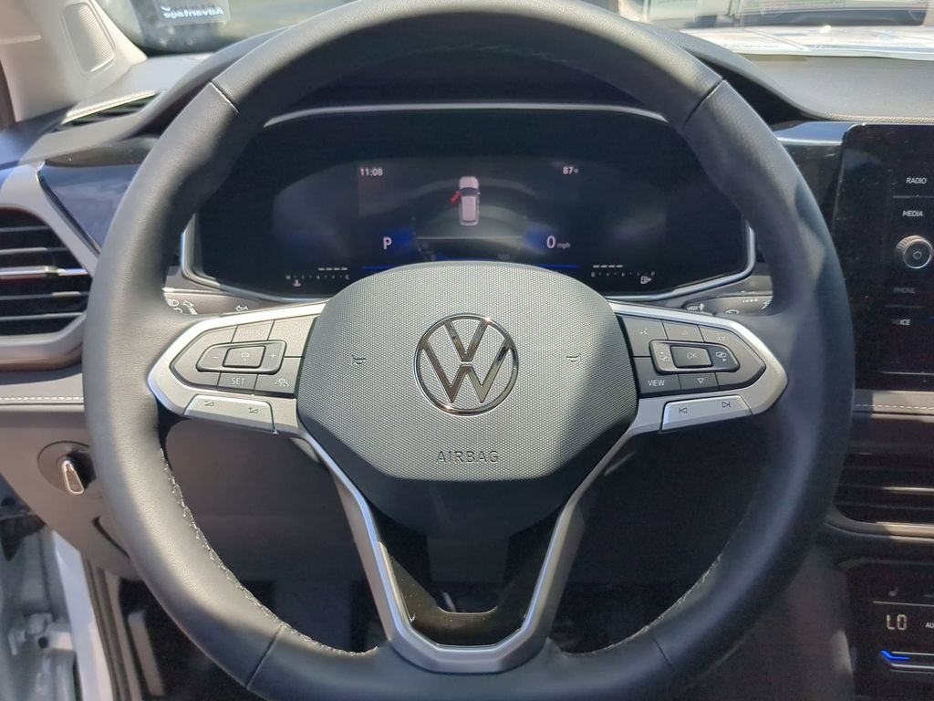 New 2026 Gray Volkswagen 1.5T SE Black image 29