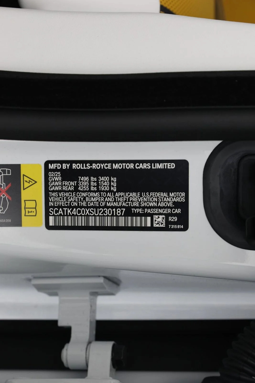 New 2025 Arctic White Rolls-Royce Black Badge image 19