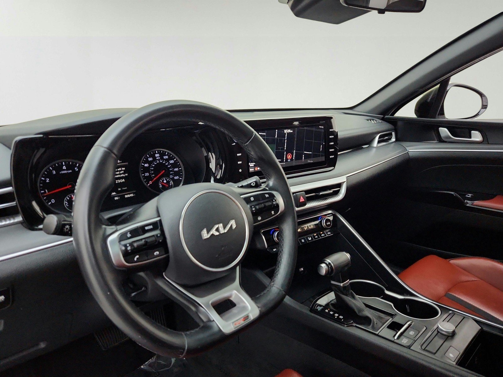 Used 2022 Glacial White Pearl Kia GT-Line image 16