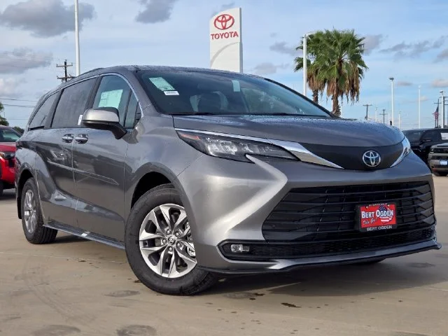 2026 Toyota Sienna XLE