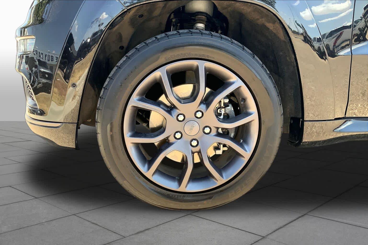 Used 2021 Diamond Black Crystal Pearlcoat Jeep High Altitude image 11