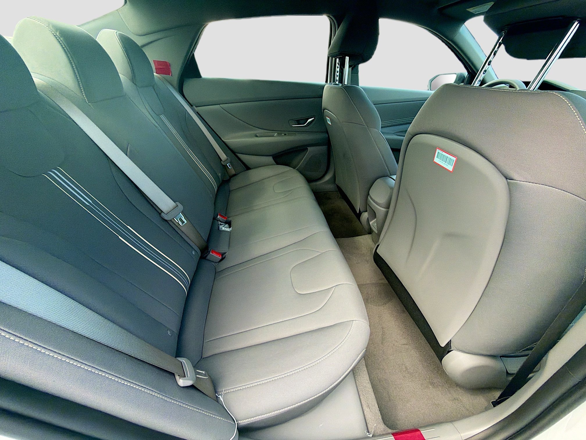 New 2026 Serenity White Hyundai SEL Sport image 43