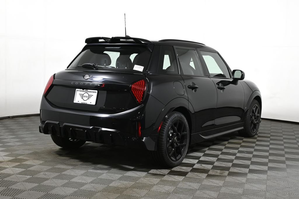 New 2026 Black MINI Iconic image 7