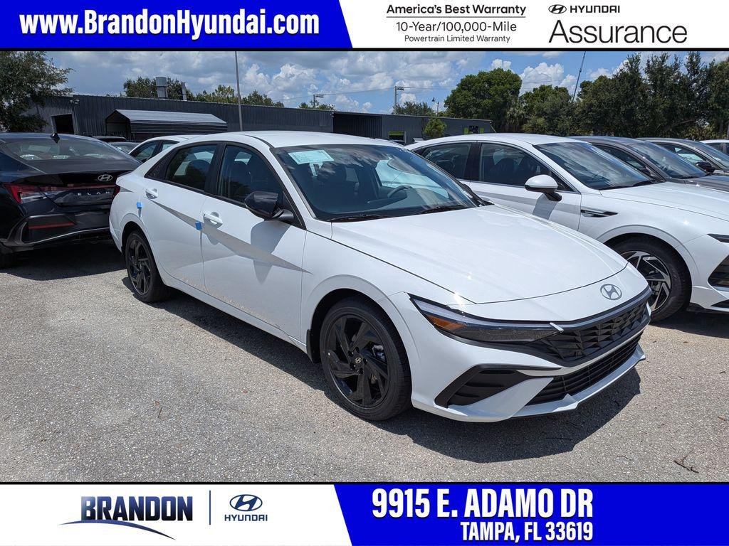 New 2026 White Hyundai SE image 1