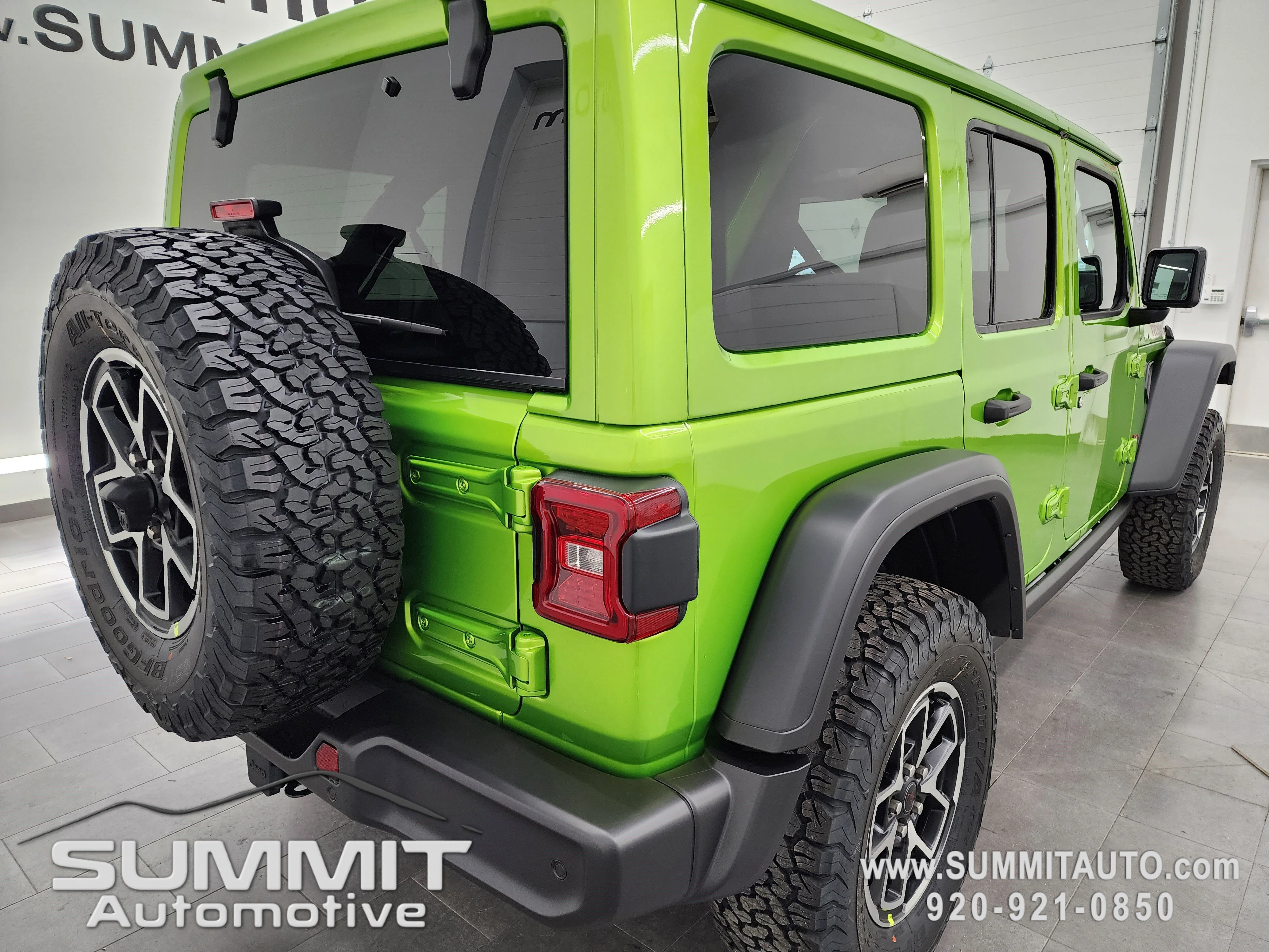 New 2026 Mojito Clear-Coat Exterior Paint Jeep Rubicon image 4