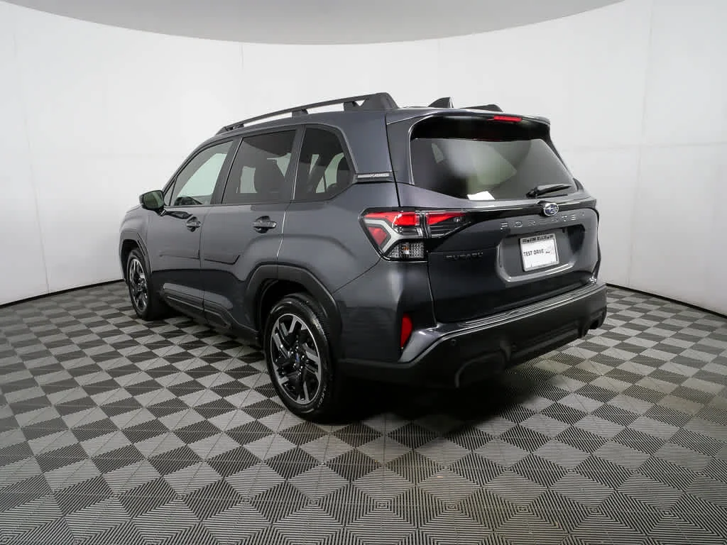 Used 2025 Magnetite Gray Metallic Subaru Limited image 25
