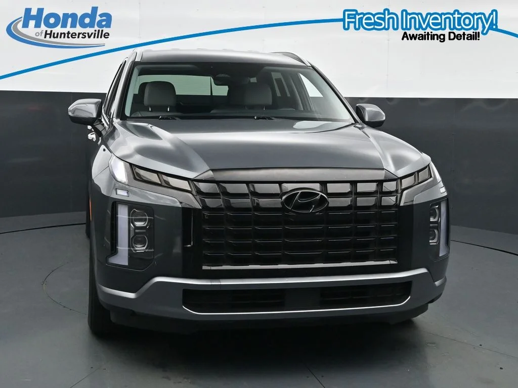 Used 2025 Graphite Hyundai SEL image 3