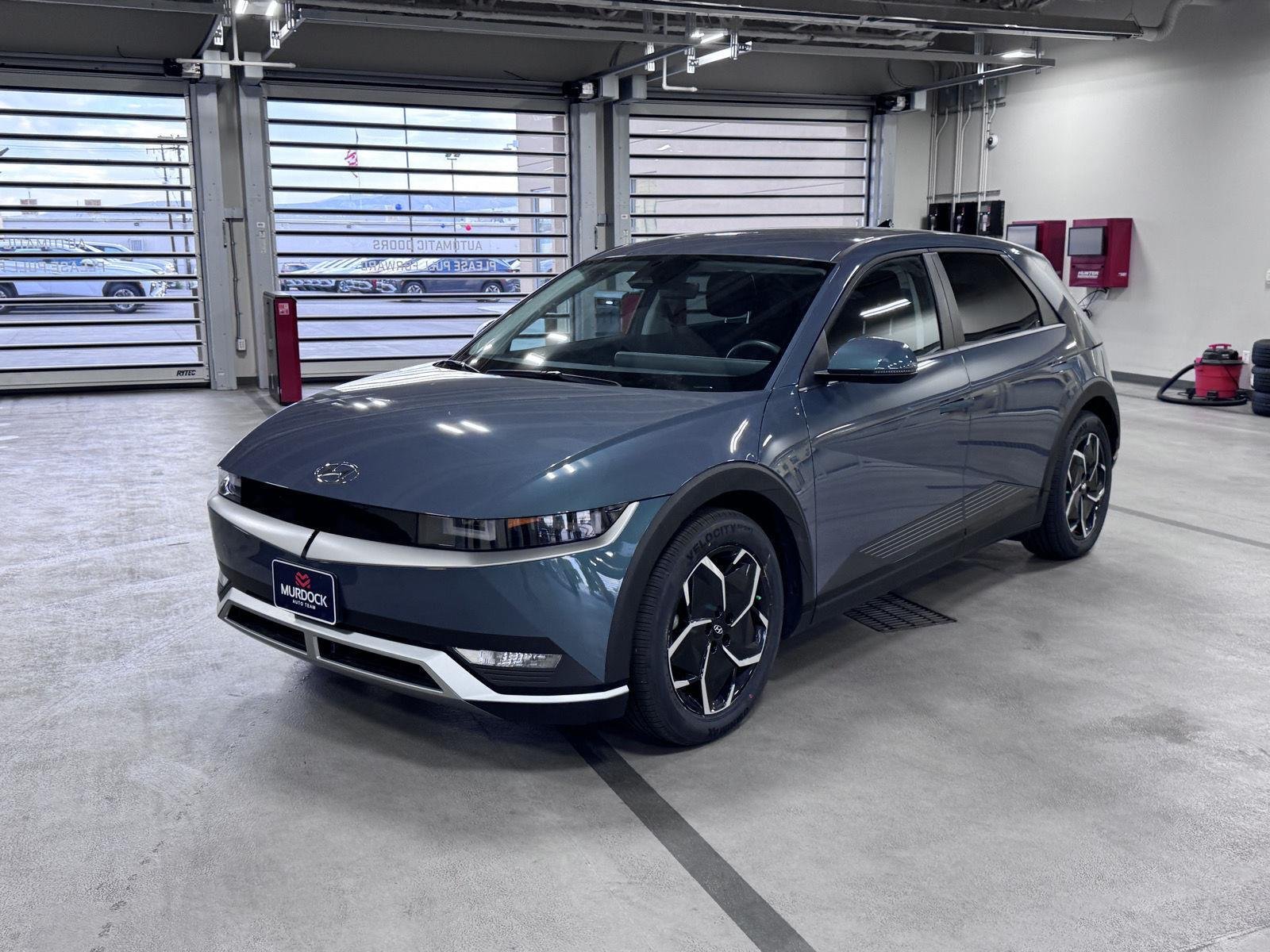 2024 Hyundai IONIQ 5 SE - Photo 13