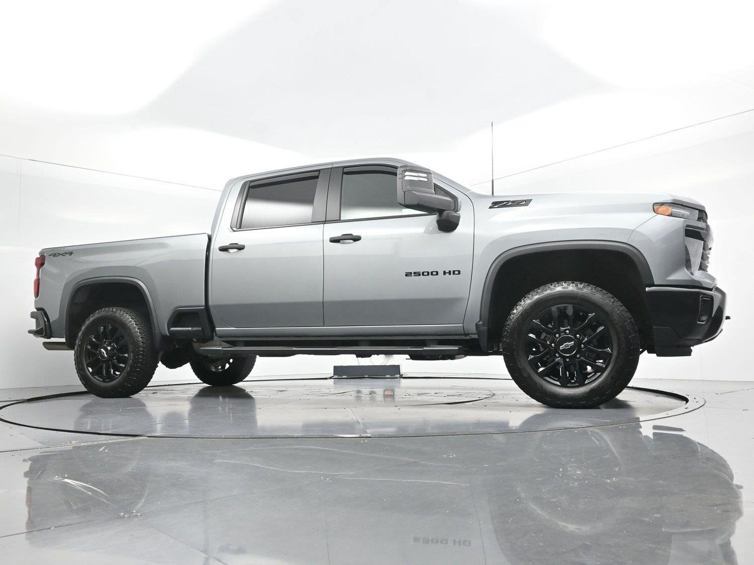 Used 2025 Sterling Gray Metallic Chevrolet Custom image 41
