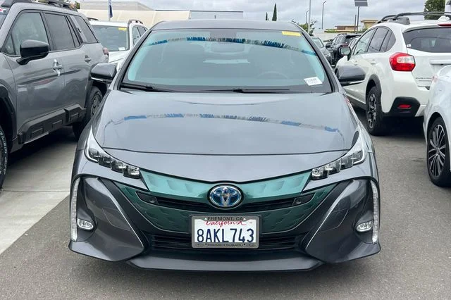 Used 2017 Gray Toyota Advanced image 3