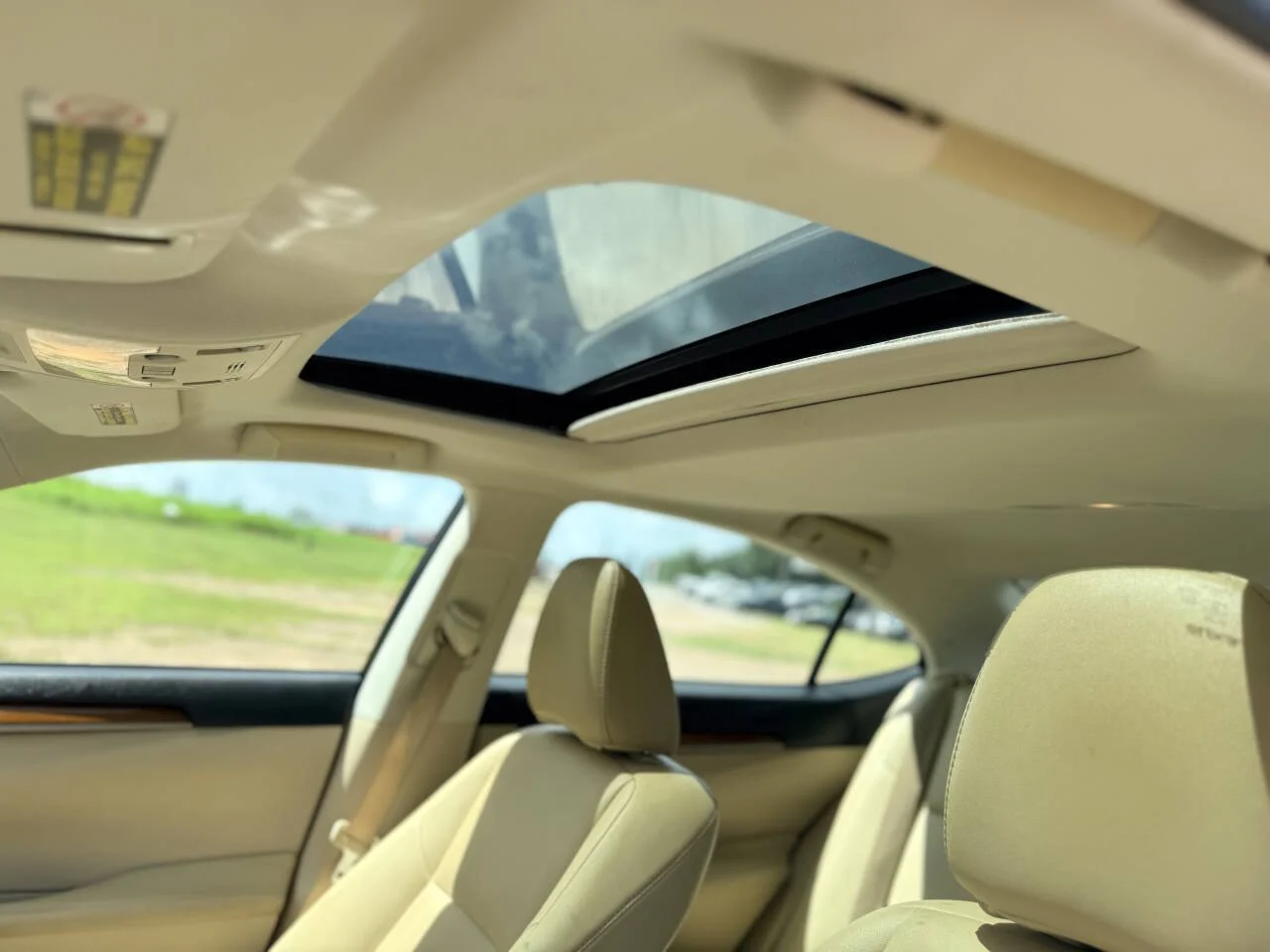 Used 2013 Gray Lexus Base 4dr Sedan image 11