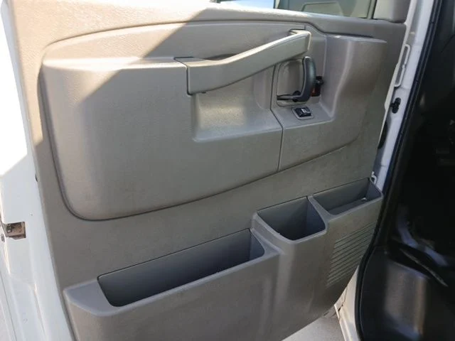 Used 2016 White GMC Work Van image 16