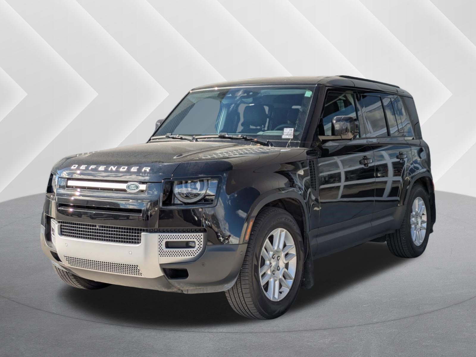 2025 Land Rover Defender 110 S P300's photo