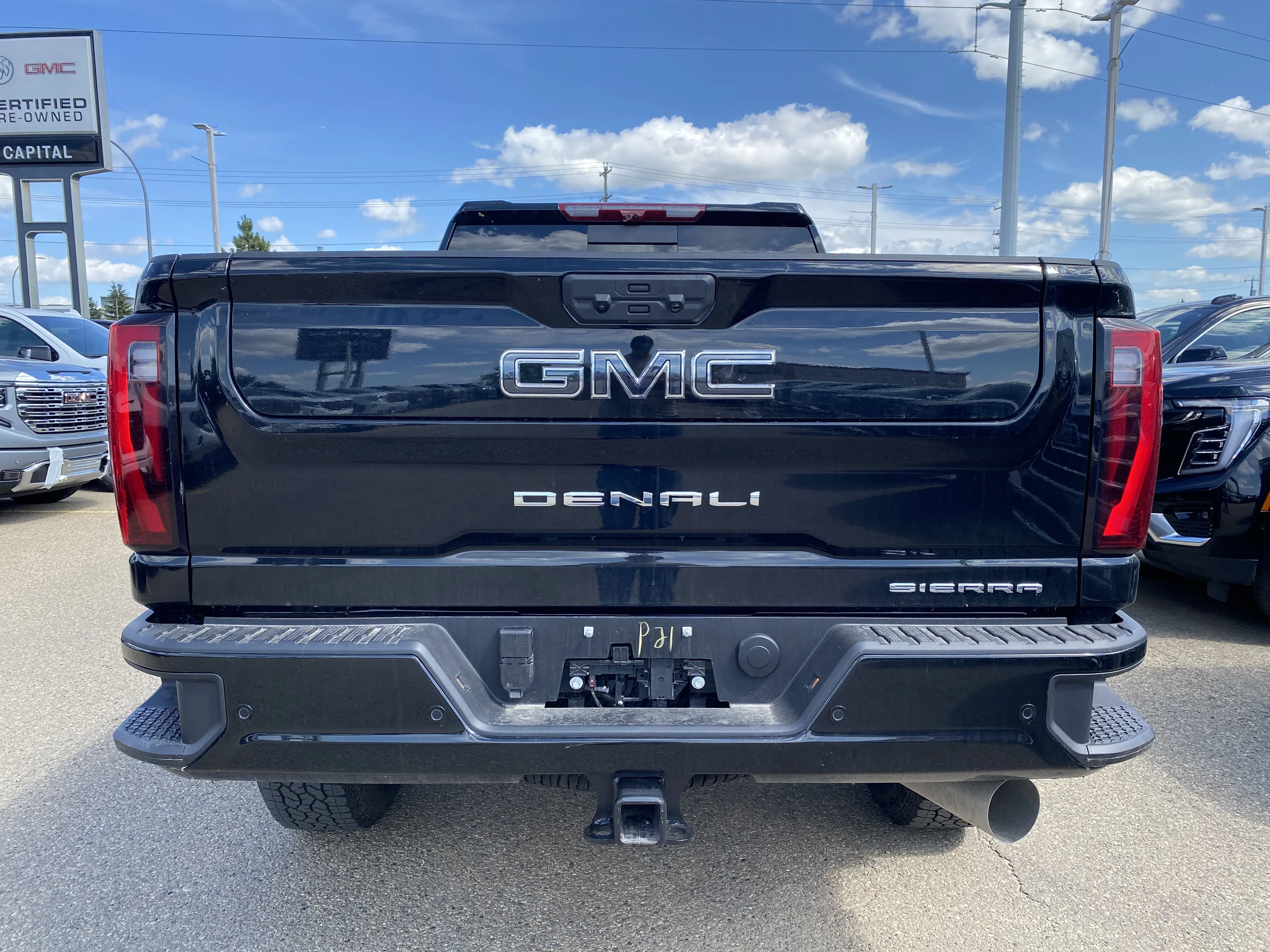 New 2026 ONYX BLACK GMC Denali Ultimate image 6