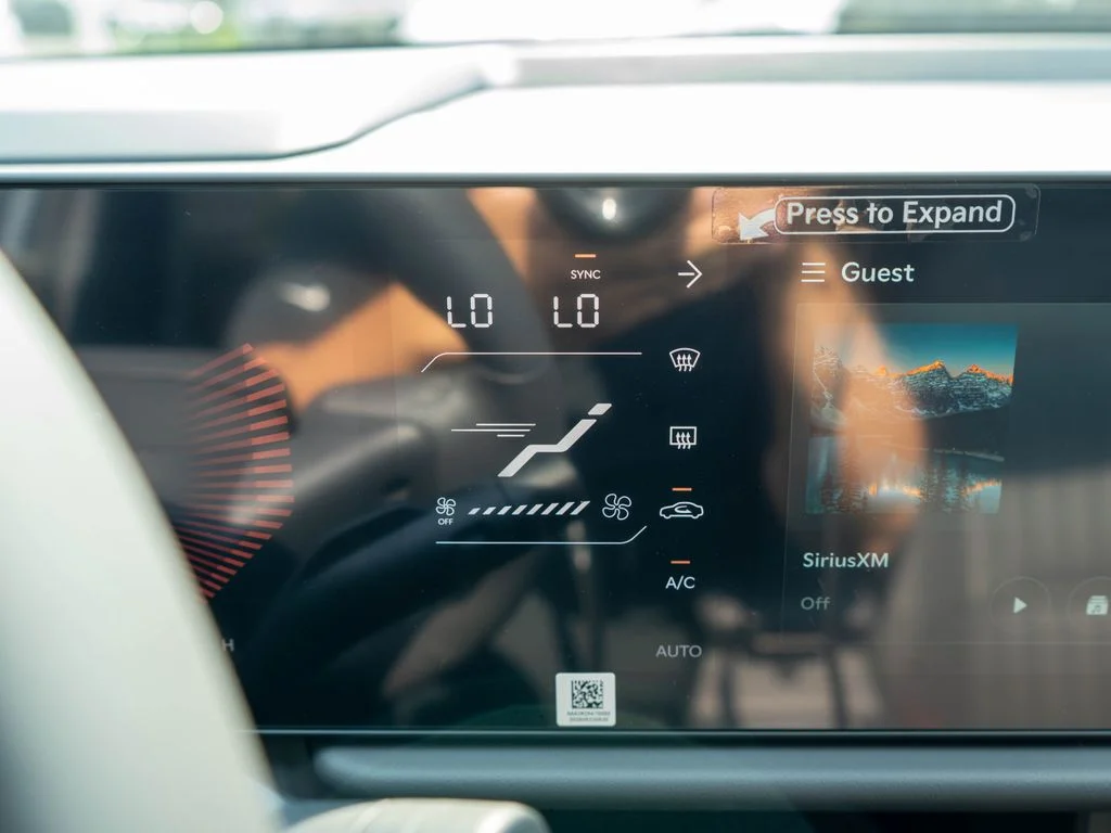 New 2027 Pale Gray Kia X-Line S image 25