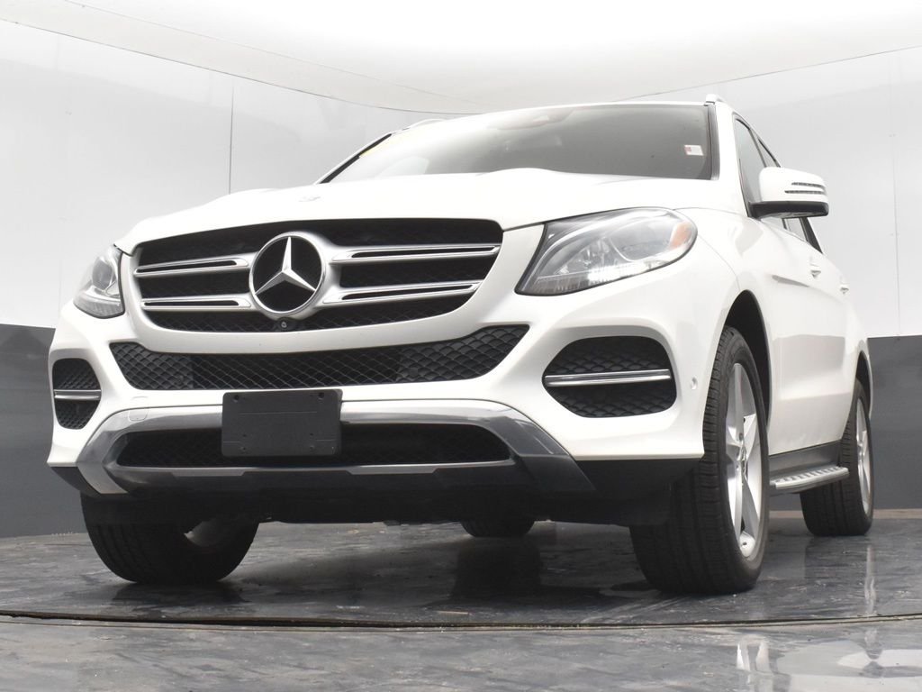 Used 2019 White Mercedes-Benz GLE 400 image 25