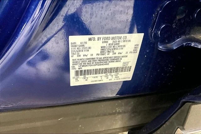 Certified Used 2023 Blue Metallic Ford XLT image 54