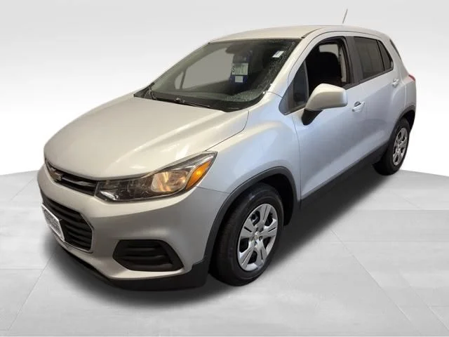 2017 Chevrolet Trax LS's photo