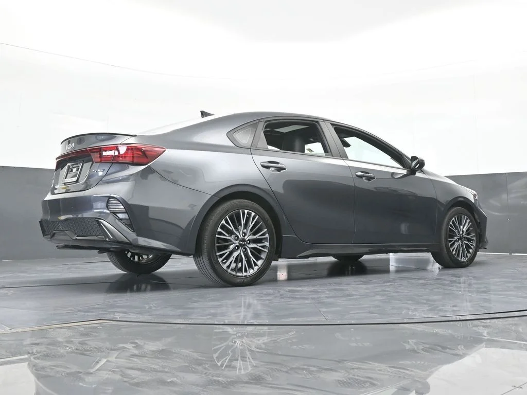 Used 2024 Gravity Gray Kia GT-Line image 61