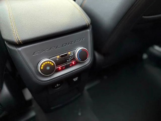 2026 Ford Explorer Tremor - Photo 30