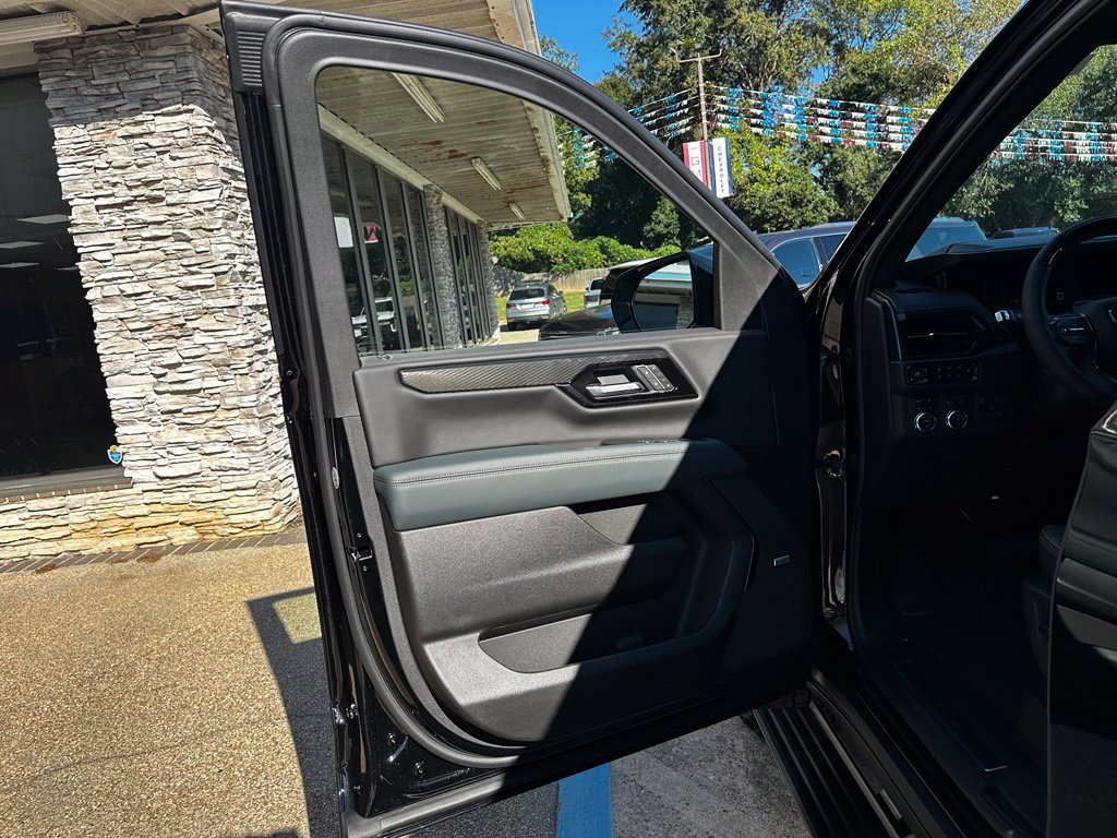 2026 GMC Yukon AT4 - Photo 11